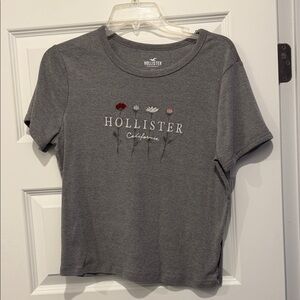 Hollister Women's Charcoal Floral Tee